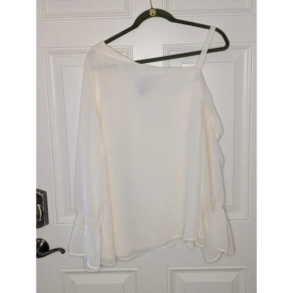 Torrid Asymetrical Top Blouse 'Winter White' Ivory Cream L/S Womens 2X NWT - Picture 6 of 10